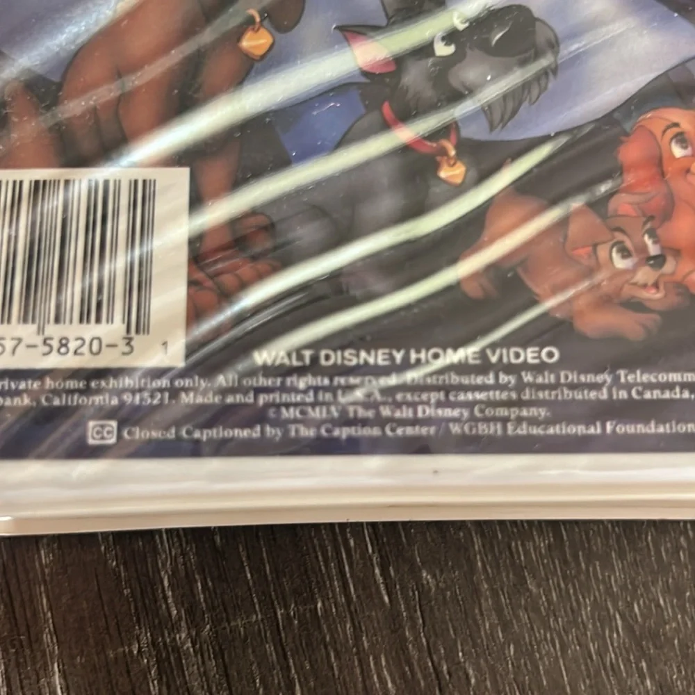 Disney Lady and the Tramp VHS - black diamond edition
